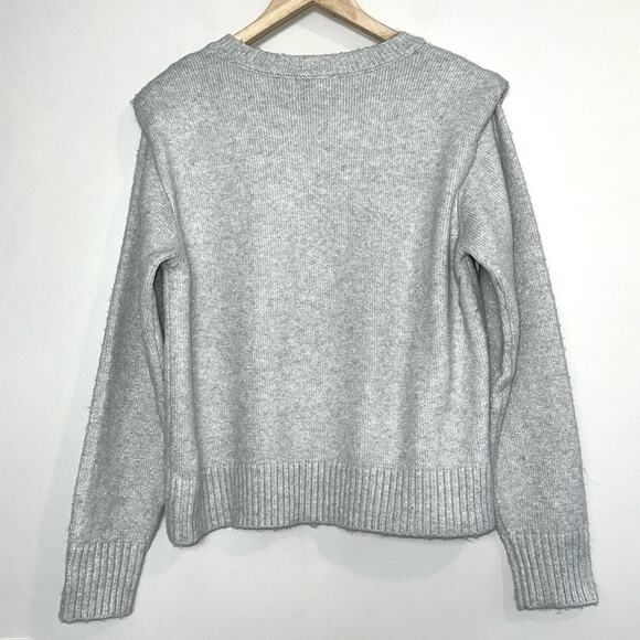 EVEREVE Arianna Lurex Shoulder Pullover Crewneck Sweater in Icicle Grey - Picture 7 of 11